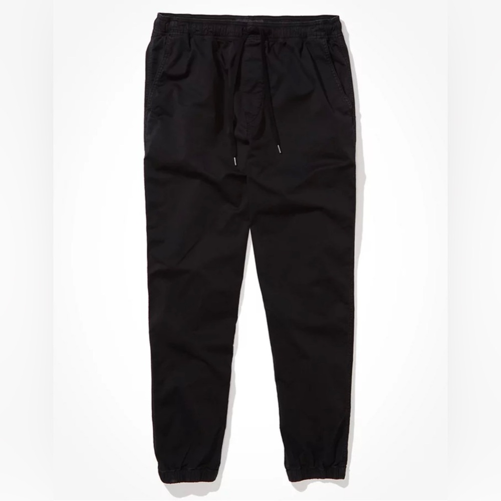 NWT- Men’s large charcoal black American Eagle joggers